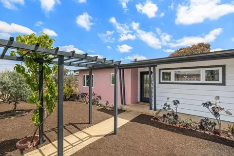 2139 Clematis St, San Diego, CA 92105