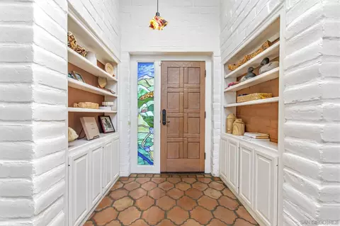 Entry Way - 2825 Vista Del Rio, Fallbrook, CA 92028 photo 1 of 2