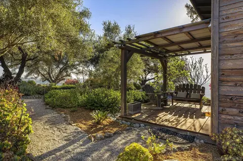 Exterior - 2825 Vista Del Rio, Fallbrook, CA 92028 photo 6 of 19