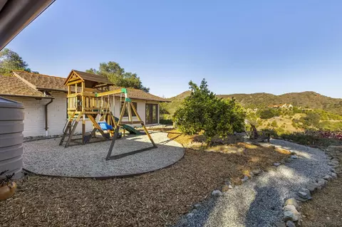 Exterior - 2825 Vista Del Rio, Fallbrook, CA 92028 photo 10 of 19