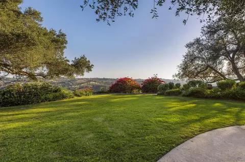 Exterior - 2825 Vista Del Rio, Fallbrook, CA 92028 photo 13 of 19