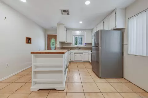 Kitchen - 29909 Oak Dr, Campo, CA 91906 photo 1 of 3