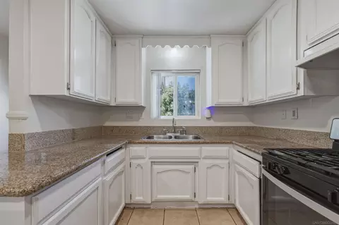 Kitchen - 29909 Oak Dr, Campo, CA 91906 photo 3 of 3
