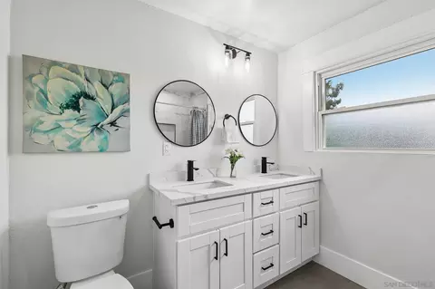 Bath - 316 4th, Ramona, CA 92065 photo 1 of 5