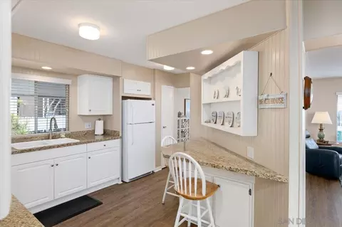 7241 Santa Barbara St #300, Carlsbad, CA 92011
