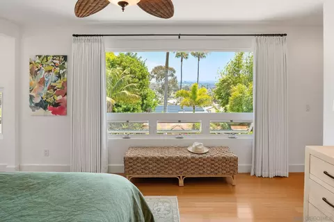 Bedroom - 1858 Laurel Rd, Oceanside, CA 92054 photo 3 of 5
