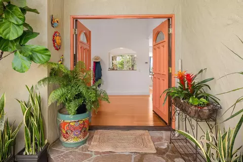 Entry Way - 1858 Laurel Rd, Oceanside, CA 92054 photo 1 of 1