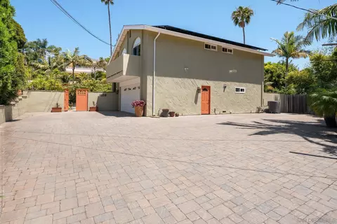 Exterior - 1858 Laurel Rd, Oceanside, CA 92054 photo 3 of 31