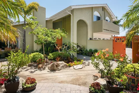 Exterior - 1858 Laurel Rd, Oceanside, CA 92054 photo 9 of 31