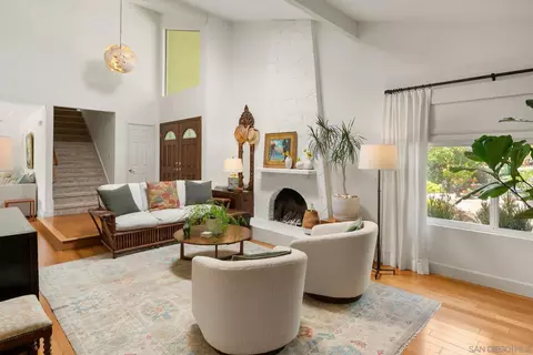 Living - 1858 Laurel Rd, Oceanside, CA 92054 photo 3 of 5