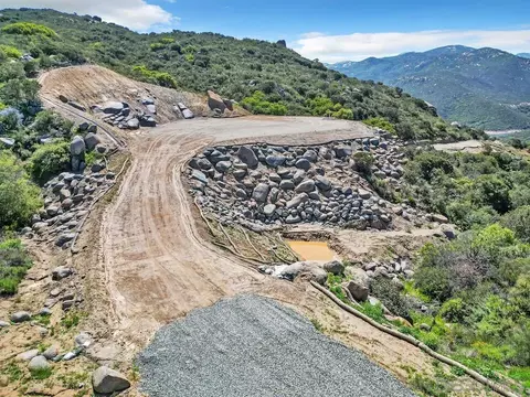 2169 Corte Dorado Espuela #29, Alpine, CA 91901