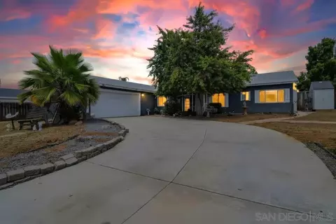 121 S Stephanie Ln, El Cajon, CA 92019