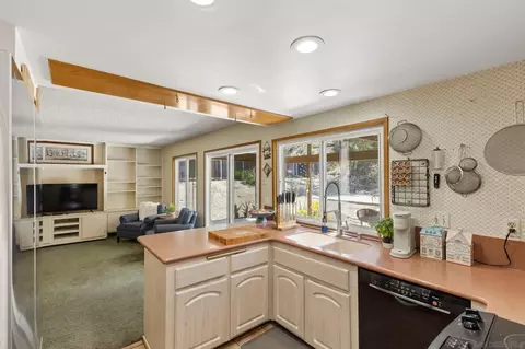 Kitchen - 3549 Via Palma, La Mesa, CA 91941 photo 3 of 3