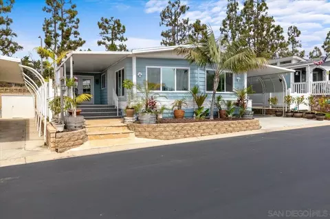 7326 San Bartolo St #220, Carlsbad, CA 92011