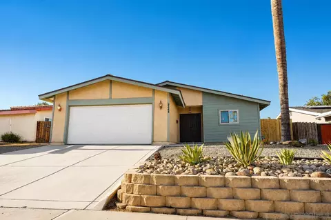9444 Leticia Dr, Santee, CA 92071
