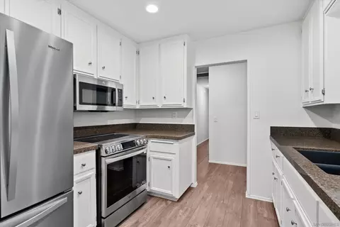 Kitchen - 3174 Reservoir Dr, Jamul, CA 91935 photo 2 of 3