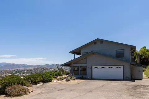 8764 14 Golden Rdg, Lakeside, CA 92040