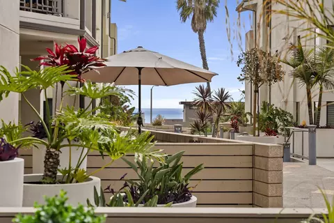 Exterior - 5410 La Jolla Blvd #A111, La Jolla, CA 92037 photo 1 of 7