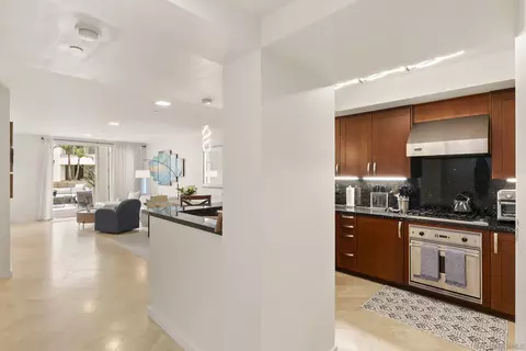 Entry Way - 5410 La Jolla Blvd #A111, La Jolla, CA 92037 photo 1 of 3