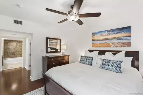 Bedroom - 5410 La Jolla Blvd #A111, La Jolla, CA 92037 photo 2 of 4