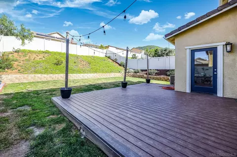 Exterior - 310 Falabella Ln, Fallbrook, CA 92028 photo 5 of 12