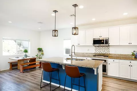 Kitchen - 310 Falabella Ln, Fallbrook, CA 92028 photo 1 of 5