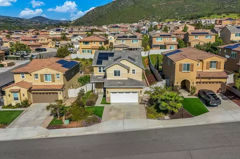 View/Area - 310 Falabella Ln, Fallbrook, CA 92028 photo 2 of 6