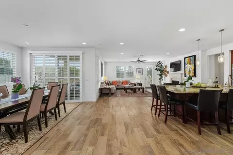 Dining - 41200 Saint Croix, Temecula, CA 92591 photo 1 of 2
