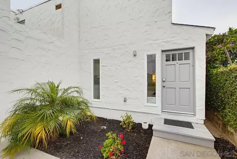 Exterior - 521 Arenas, La Jolla, CA 92037 photo 4 of 13