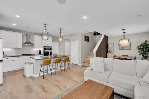 13085 Olympus Cir #1, Poway, CA 92064