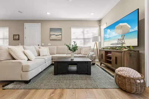 Living - 13085 Olympus Cir #1, Poway, CA 92064 photo 1 of 3