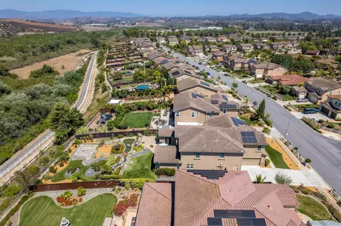 View/Area - 5610 Chincoteague Ct, Oceanside, CA 92057 photo 8 of 12