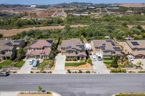 View/Area - 5610 Chincoteague Ct, Oceanside, CA 92057 photo 10 of 12