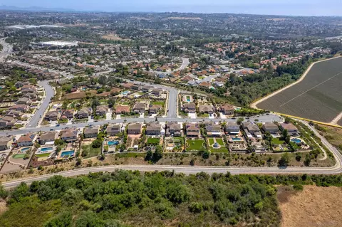 View/Area - 5610 Chincoteague Ct, Oceanside, CA 92057 photo 5 of 12