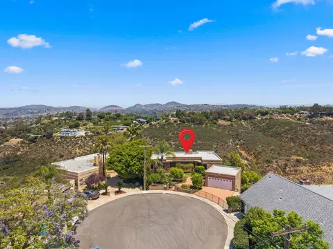 4391 Middlesex Dr, San Diego, CA 92116
