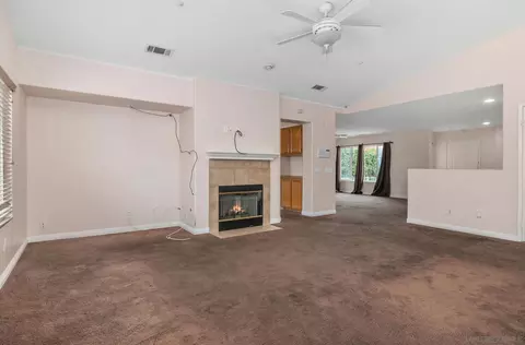 Living - 2269 Pointe Pkwy, Spring Valley, CA 91978 photo 6 of 9