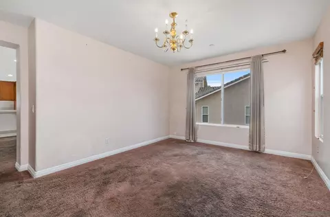 Living - 2269 Pointe Pkwy, Spring Valley, CA 91978 photo 8 of 9