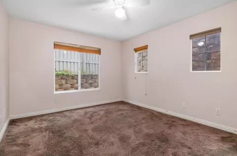Bedroom - 2269 Pointe Pkwy, Spring Valley, CA 91978 photo 8 of 9