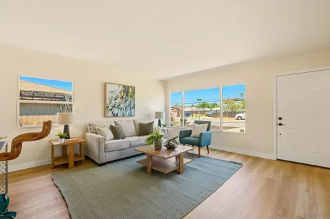 Living - 12043 Gay Rio, Lakeside, CA 92040 photo 5 of 6