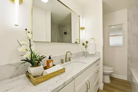 Bath - 12043 Gay Rio, Lakeside, CA 92040 photo 1 of 2