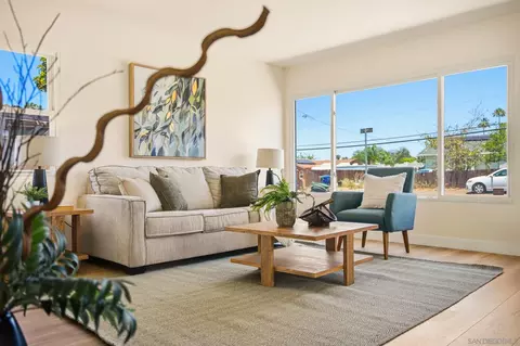 Living - 12043 Gay Rio, Lakeside, CA 92040 photo 3 of 6