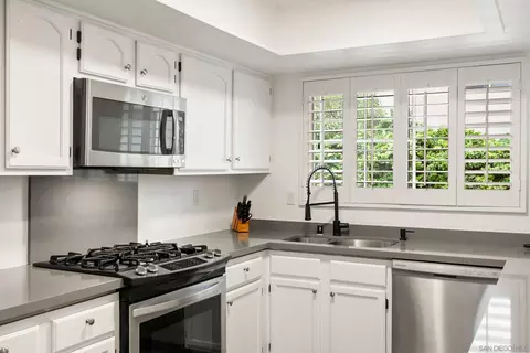 243 S Sierra Ave, Solana Beach, CA 92075 photo 8