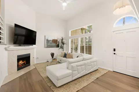 243 S Sierra Ave, Solana Beach, CA 92075 photo 4