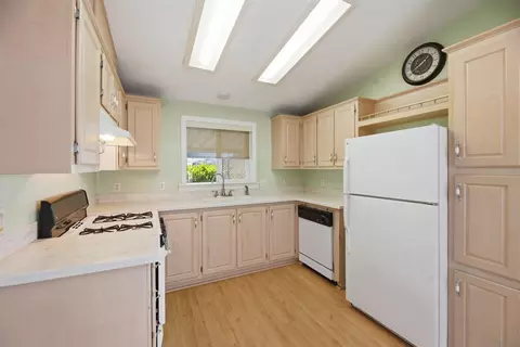 Kitchen - 13207 Alpine #189, Poway, CA 92064 photo 2 of 2