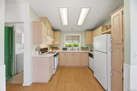 Kitchen - 13207 Alpine #189, Poway, CA 92064 photo 1 of 2