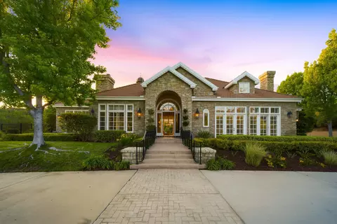 13278 Caminito Mendiola, San Diego, CA 92130