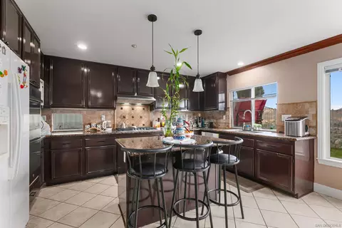 Kitchen - 10394 Valley Waters Dr, Spring Valley, CA 91978 photo 1 of 4