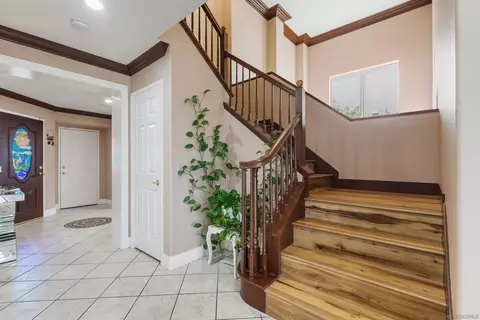 Entry Way - 10394 Valley Waters Dr, Spring Valley, CA 91978 photo 4 of 4