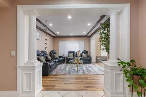 Entry Way - 10394 Valley Waters Dr, Spring Valley, CA 91978 photo 2 of 4