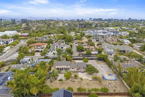 View/Area - 752 Bracero Rd, Encinitas, CA 92024 photo 8 of 12